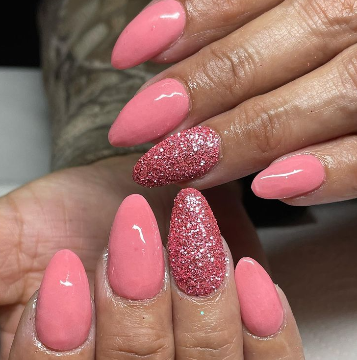 Pinky Princess nails 