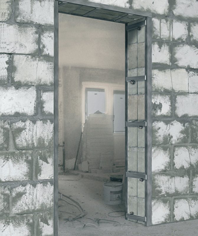 вырезать дверь в бетонной стене