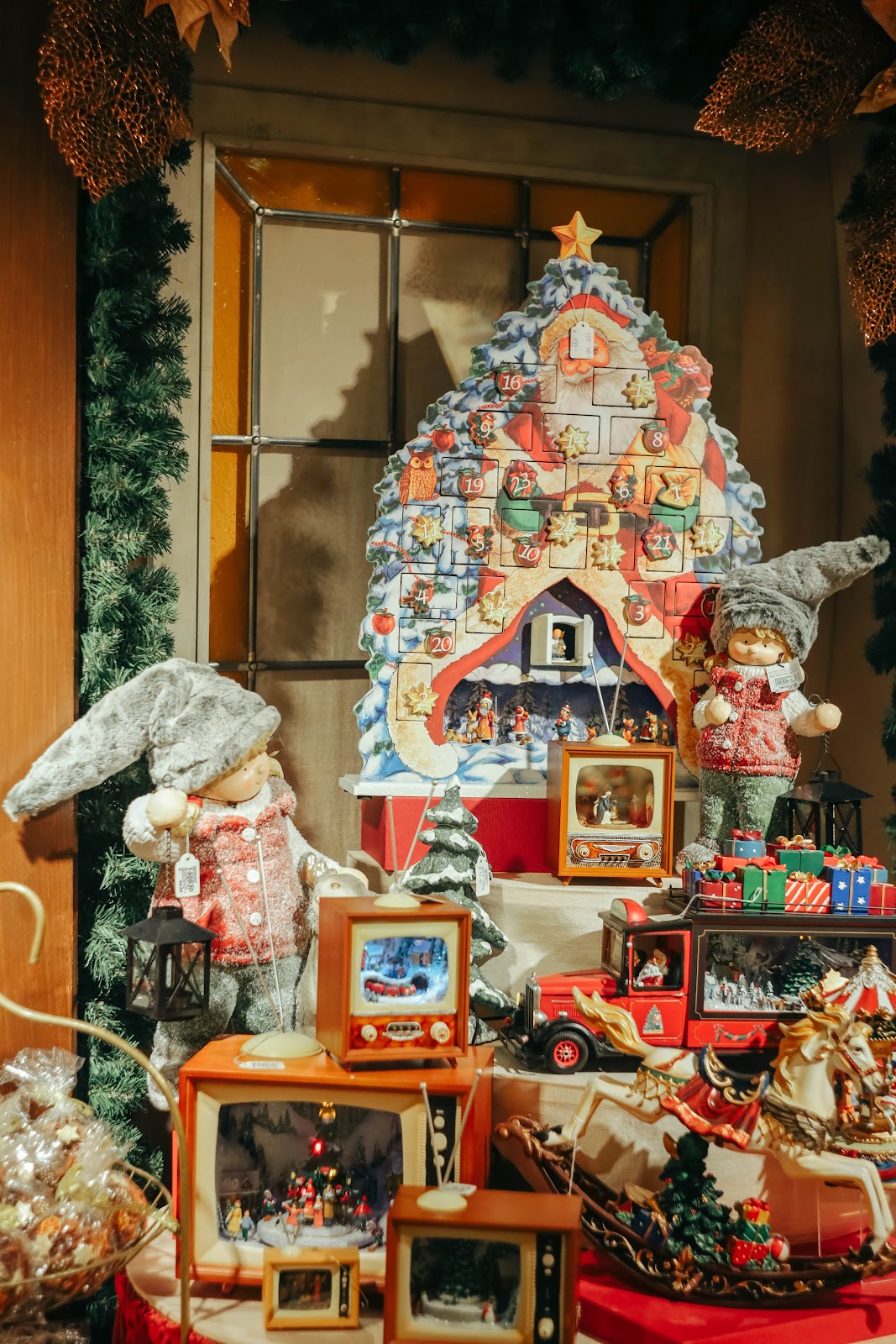 海外】Everyday Christmasの街<ドイツ・ローテンブルクへカメラ 海外】Everyday Christmasの街<ドイツ・ローテンブルクへカメラ