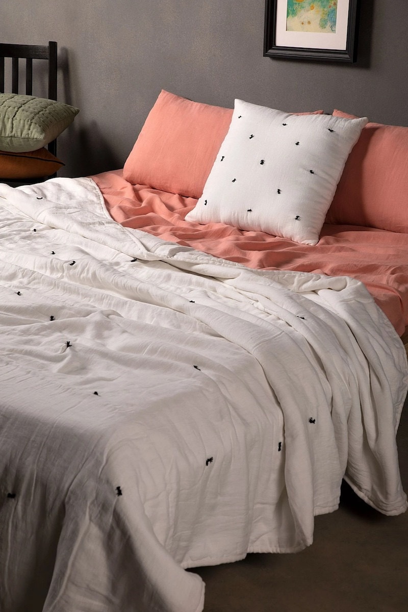 White comforter from Etsy seller LivelinenStore