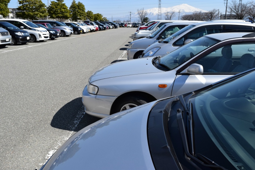 駐車場の自動車盗難が多発する背景