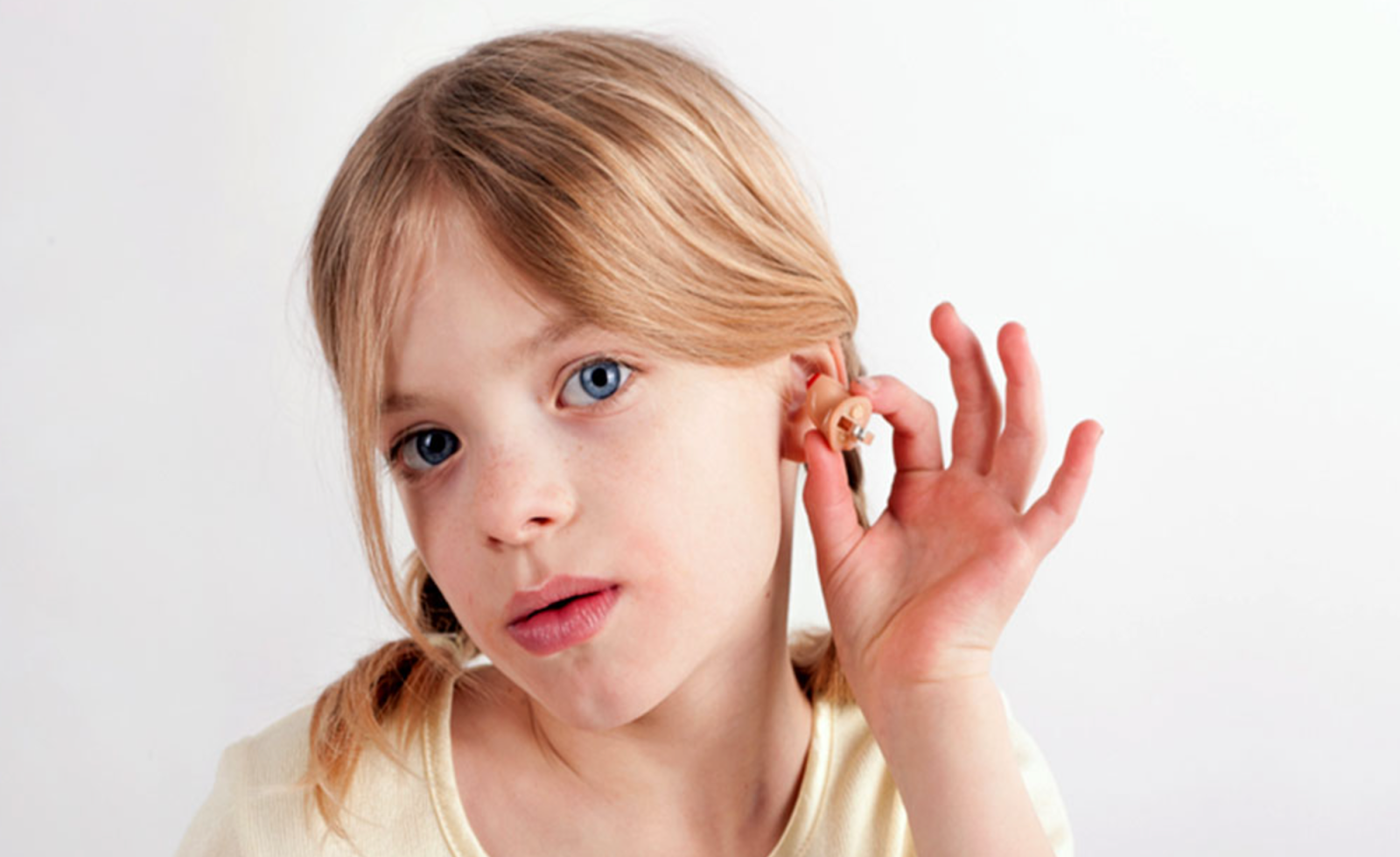 Слабослышащие лучшие. Дети с нарушением слуха.. Нарушение слуха у детей дошкольного возраста. Глухие и слабослышащие дети. Глухота.