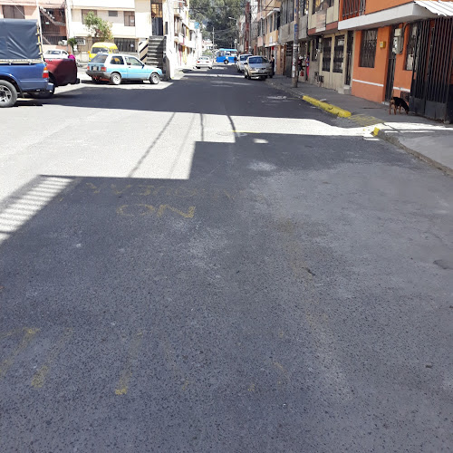 Estacionamiento Pedro León - Quito