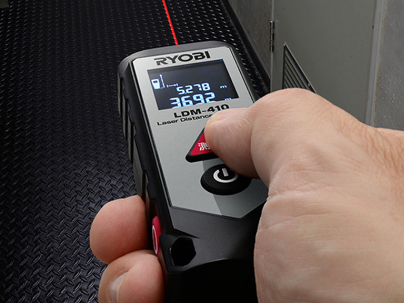 Máy đo khoảng cách tia laser Ryobi LDM-410 có dung lượng lưu trữ đến 10 kết quả đo