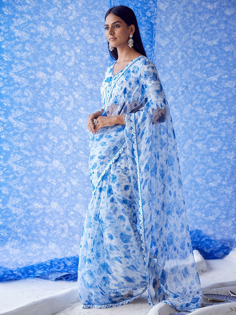 the loom-White Blue Printed Organza Saree