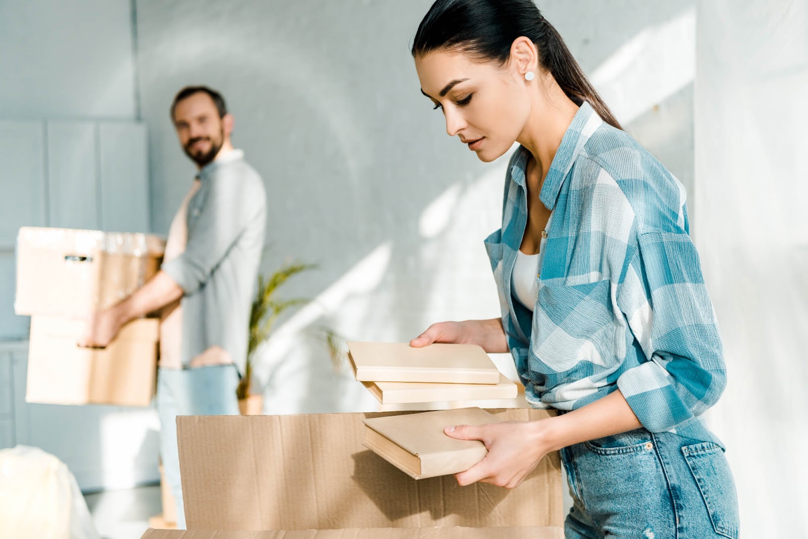 how to pack books for moving