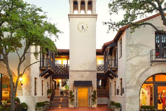 image of Highland Park Village in Dallas, showcasing Spanish/Moorish style architecture