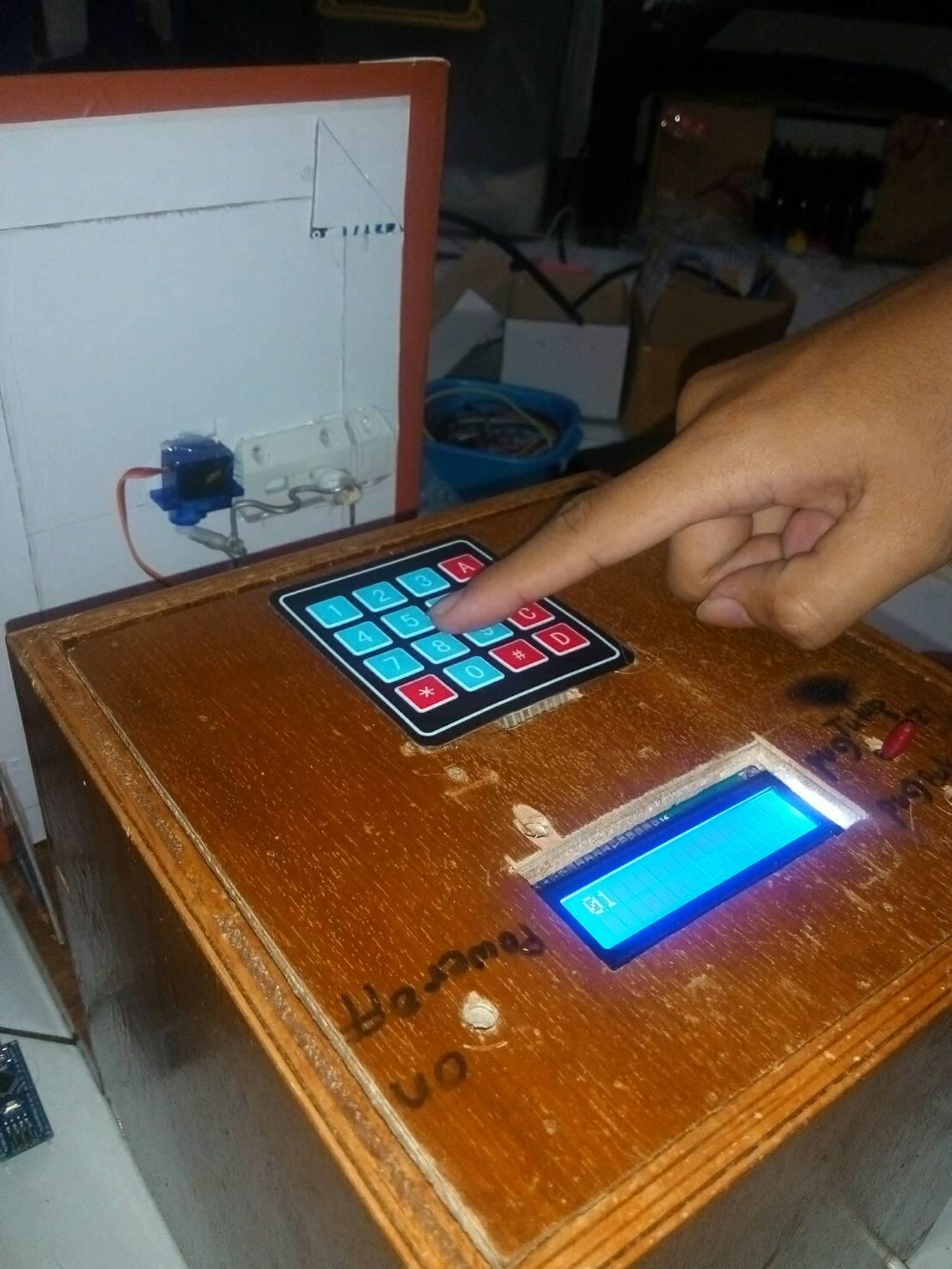 D:\SEMESTER 5\Lab Mikrokontroller Praktek\Proyek Arduino Kelompok 3\new photo\1476898982610.jpg