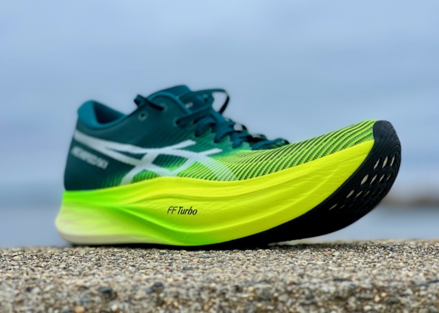 Road Trail Run: ASICS Metaspeed Sky+ Multi Tester Review – Is More Better?  9 Comparisons