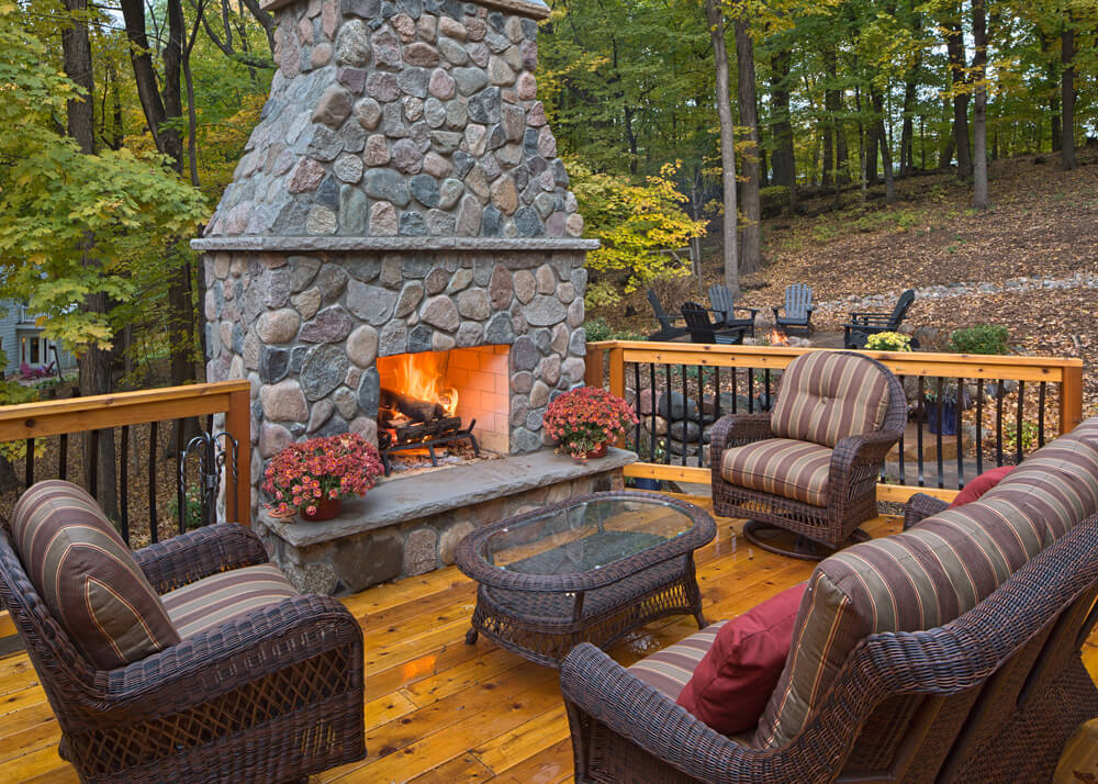 Outdoor Stone & Paver Firepits | Fireplaces Installer Minneapolis / St. Paul