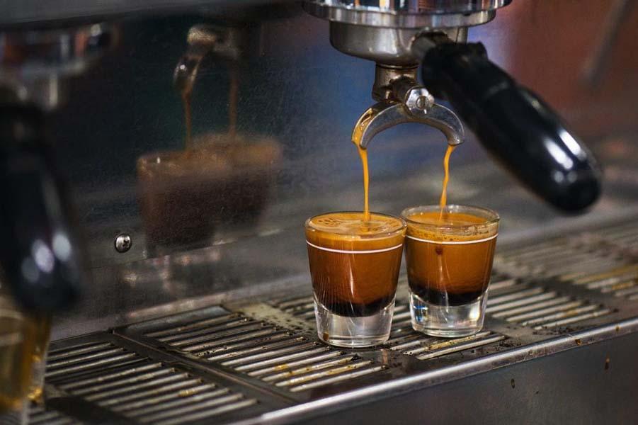 5 Best Espresso Machines Under $1,000 - Coffee Geek Lab