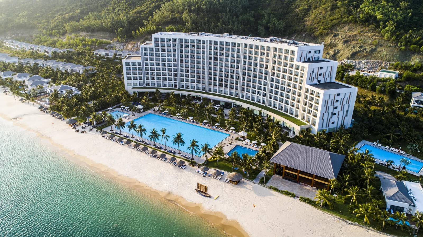 Vinpearl Resort & Spa Nha Trang Bay - Khách sạn ven biển cao cấp 