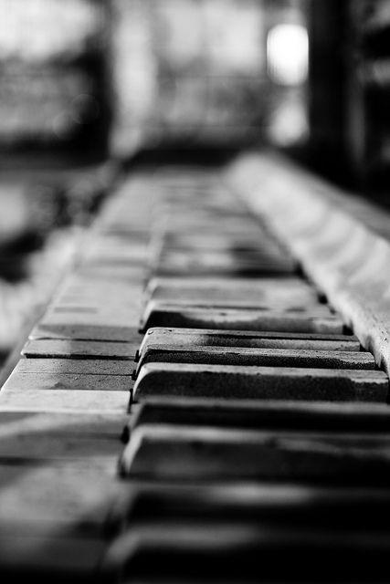 ☾ Midnight Dreams ☽ dreamy dramatic black and white photography - Musicly Inclined by Thomas Hawk