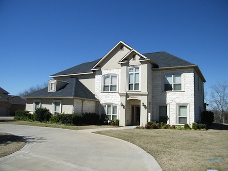 white-brick-home-291661_640.jpg