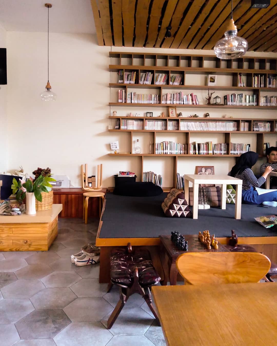 Nimna Book Cafe - cafe di bandung