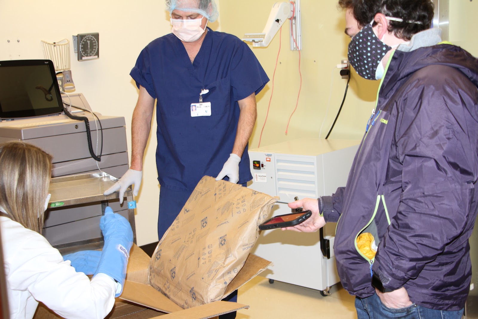 Medical workers wearing masks.