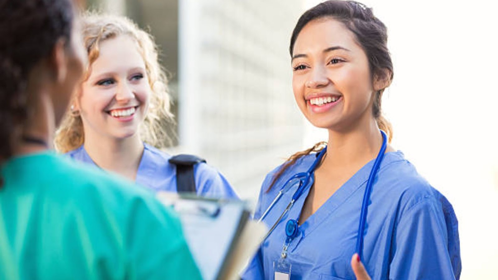 Keep Connections With Nursing Organizations and Improve Personal Network