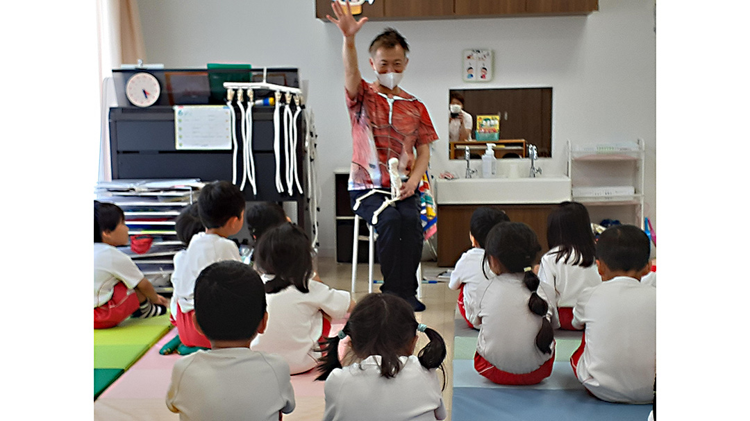 見出し3画像_嶋村吉洋社長が主催するワクセルのコラム_渡辺洋亮さん_スキンシップコミュニケーション