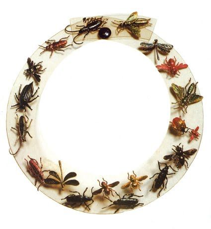 Elsa Schiaparelli, Insect necklace, 1398.