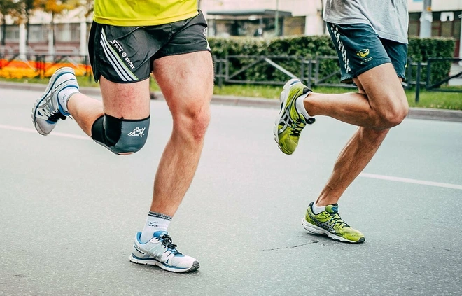 Băng đầu gối chạy bộ giúp phòng ngừa nhiều chấn thương thể thao