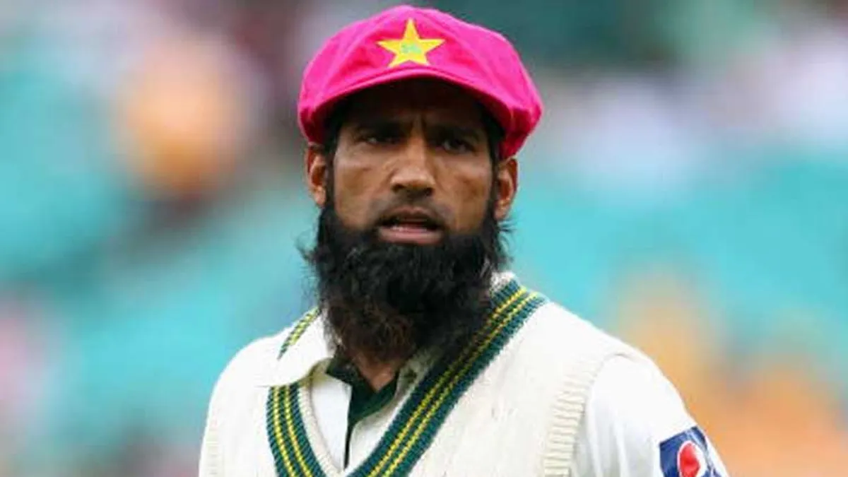 Mohammad Yousuf  - Most runs in a calendar year in test cricket