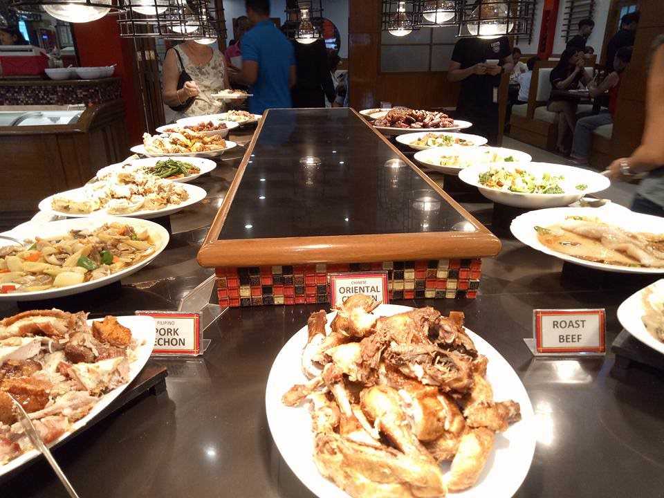 Ẩm thực đặc sắc với buffet hải sản cao cấp tại Lotte Legend