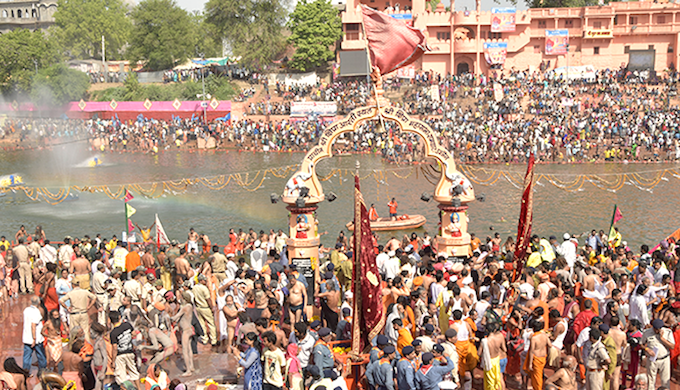 The crush of pilgrims thronging the bathing ghats remained undiminished throughout the month long Kumbh Mela.