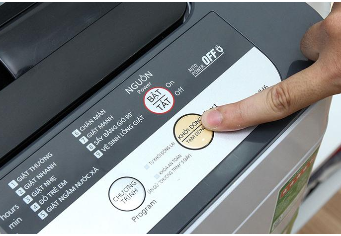 Máy giặt panasonic có chế độ xả tràn giúp giặt sạch quần áo hoặc chăn màn sạch sẽ