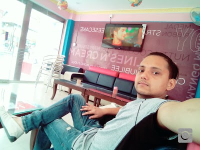 Photos of Baskins Robins