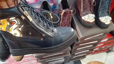 Photos of Farouq Commercial Complex