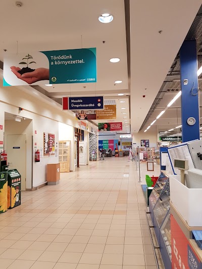 Photos of TESCO hypermarket Tiszaf&uuml;red