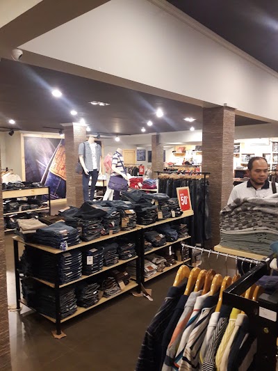 Photos of Levi's Outlet Store Pancoran