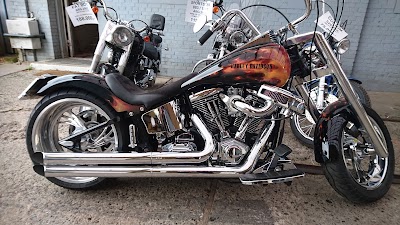 Photos of M C Parts V / Frank Jensen
