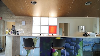Photos of Henry's Drive Vignerons