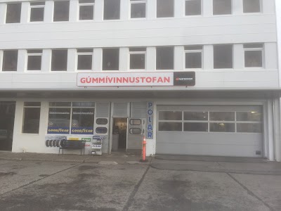 Photos of G&uacute;mm&iacute;vinnustofan Dekkjaverkst&aelig;&eth;i