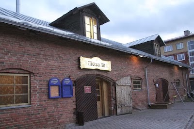 Photos of M&otilde;isaait O&Uuml;