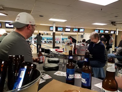 Photos of Lakeside Golf Club and Bowling Center