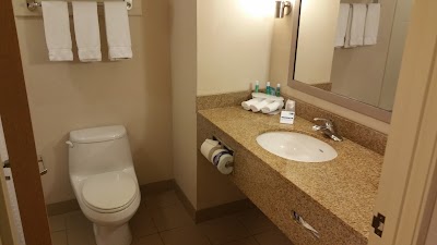 Photos of Holiday Inn Express & Suites Marathon