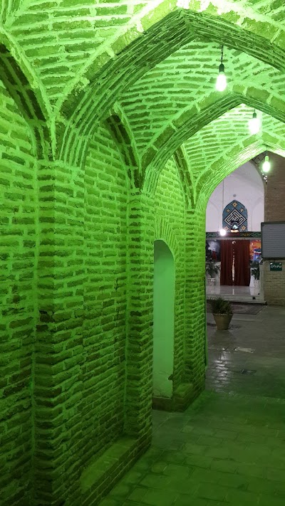 Photos of King Hussein shrine Natanz