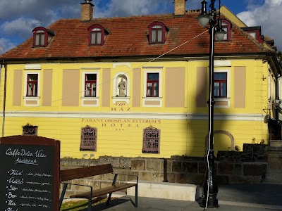 Photos of Golden Lion Restaurant
