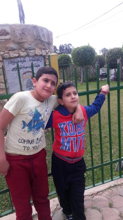 Hadi Public Park حديقة الهادي عامة