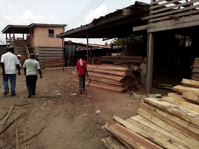 Photos of Ofankor Timber market