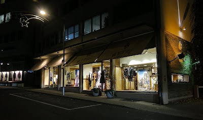 clothing-store