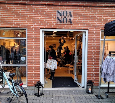 Photos of Noa Noa