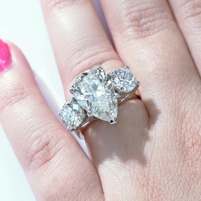Photos of The Jewelry Exchange in Hackensack | Direct Diamond Importer | Christmas Sales