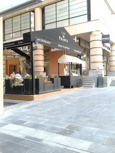 Photos of Caf&eacute; De France