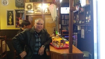 Photos of Bar Fox