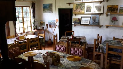 Photos of Giant's Cup Caf&eacute; & Crafts