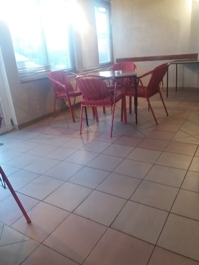bar