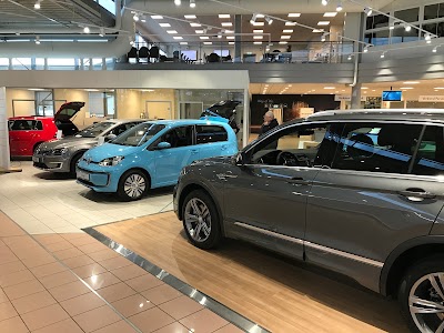 Photos of M&oslash;ller Bil Forus